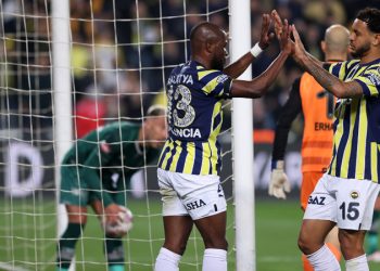 Fenerbahçe'nin forvetleri, Galatasaray ve Beşiktaş'tan daha fazla gol attı
