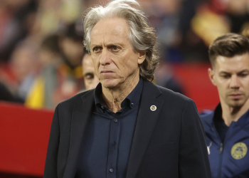 Fenerbahçe'nin teknik direktörü Jorge Jesus'tan sözleşme ve Beşiktaş açıklaması