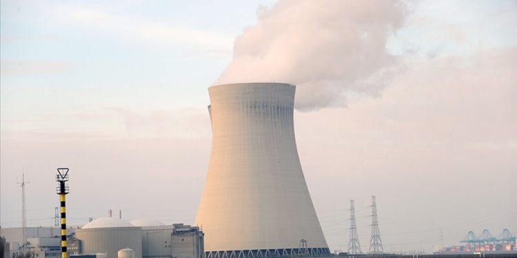 Fransa'da nükleer santralde sızıntı tespit edildi