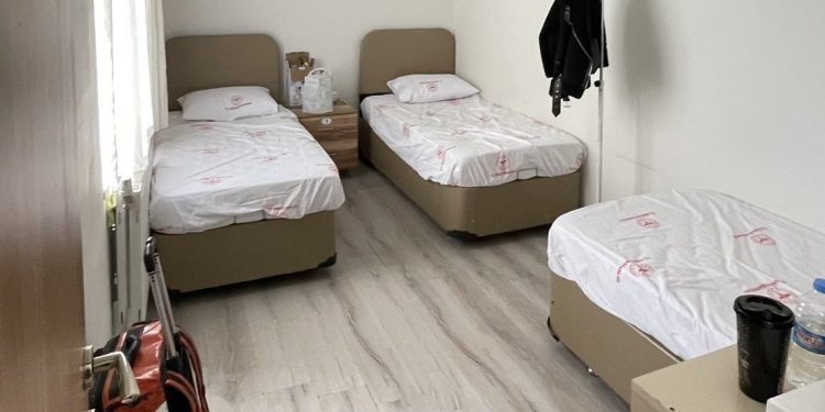 GBT’sine bakılan KHK’lı depremzede aile yurda alınmadı: ‘Cehennemime geri döndüm’