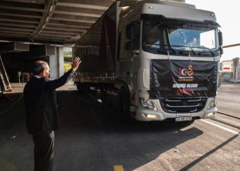 Galatasaray Kulübü, deprem bölgesine 100. yardım TIR'ını gönderdi