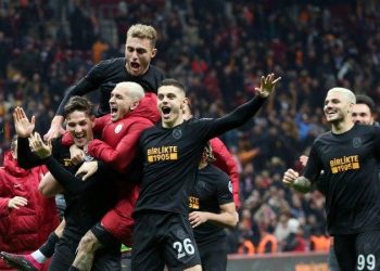 Galatasaray tarihi rekoru kırdı; Süper Lig'de üst üste en çok kazanan takım oldu