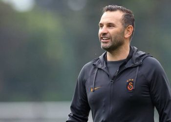 Galatasaray'da Okan Buruk'tan tarihi dokunuş