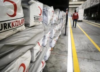 Gazeteci Murat Ağırel: Kızılay'ın şirketinde ürettiği çadır kapasitesi yetersiz, dış piyasaya fason üretim yaptırıyor