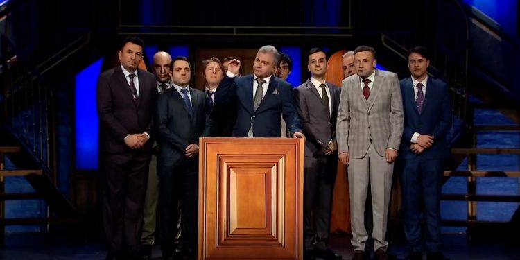 Güldür Güldür, Bakan Nebati’nin poz kavgasını ti’ye aldı