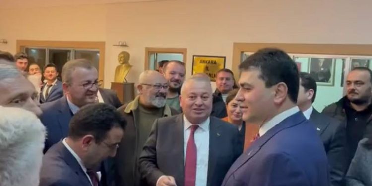 Gültekin Uysal: Biz neye inanıyorsak hep birlikte onu yaptık, tarihe şahitlik ediyorsunuz