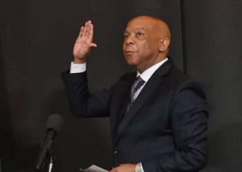 Güney Afrika'da elektrik krizine çözüm için bakan atandı