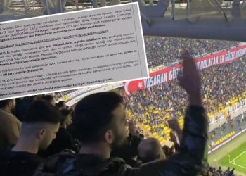 Hükümet istifa tezahüratı yapan taraftarların evlerine tebligat gitmeye başlamış