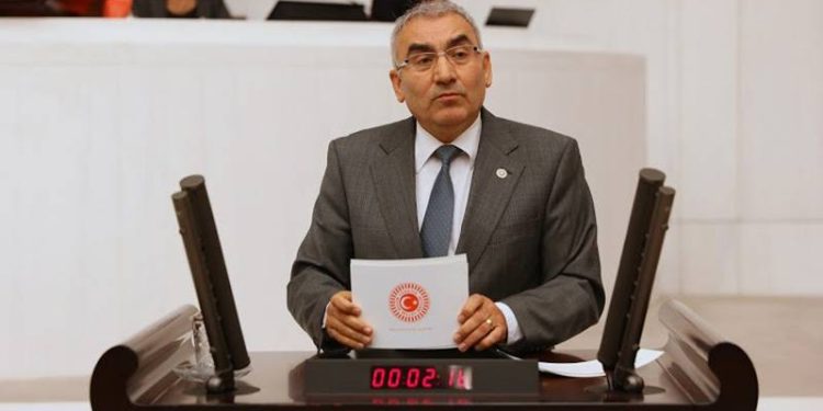 İYİ Partili Altıntaş istifasını geri aldı