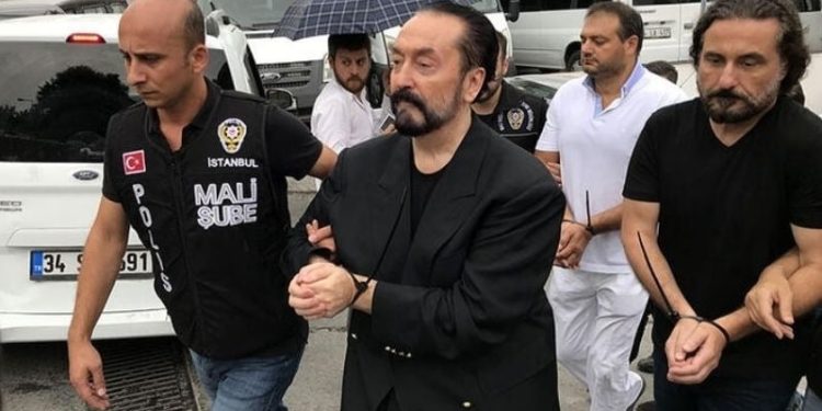 İddia: Adnan Oktar'ın villasını Roman Abramoviç satın aldı