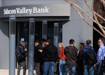 İflas eden eden SVB'nin hisselerini First Citizens Bankası devralıyor
