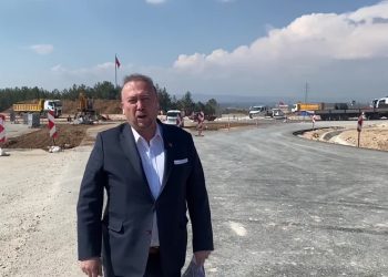 İktidara 'Uşak Çevre Yolu' çağrısı: 'Seçim sevdasından vazgeçin, bu köprüyü yaptıktan sonra bu yolu açın'