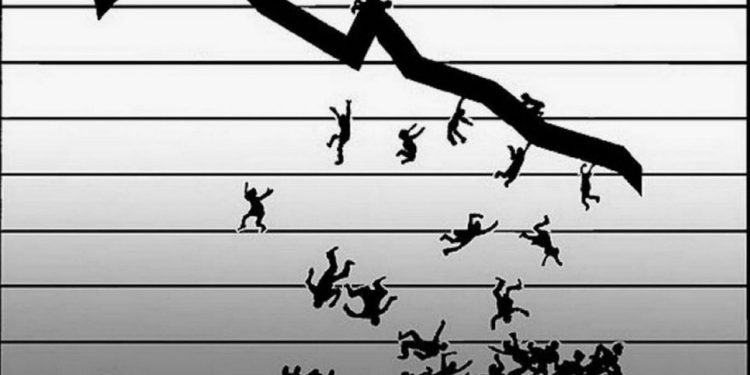 İktisatçı Kozanoğlu, 'Önümüzdeki haftalarda çarşı karışabilir' diyerek açıkladı: 'AFAD'a bağış yapan kamu kurumlarına sermaye enjeksiyonu gerekebilir'