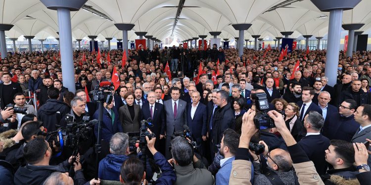 İmamoğlu’ndan Sümeyye Erdoğan’a ‘6284’ çağrısı: Arkasında durun, biz sizin yanınızdayız