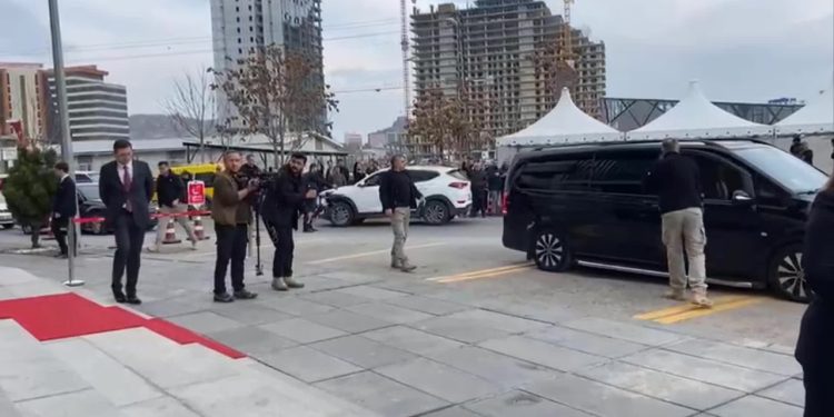 İnşaat işçisinden Akşener'e tepki: 'Yazıklar olsun size'