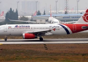 İran yolcu uçağı arıza nedeniyle İstanbul'a iniş yaptı