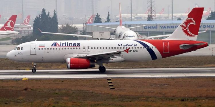 İran yolcu uçağı arıza nedeniyle İstanbul'a iniş yaptı