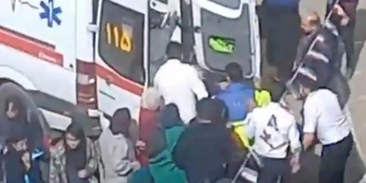 İran'da kız öğrencilerinin zehirlenme vakaları artıyor