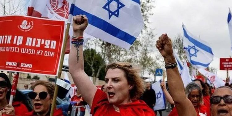 İsrail'de kriz nasıl başladı, tartışmalı yargı düzenlemesinin destekçileri ve karşıtları ne diyor?