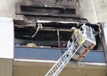 İstanbul'daki hastane yangınında ölü sayısı üçe yükseldi
