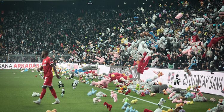 İsyan pazarlanıyor, ama ‘müşteri’si yok