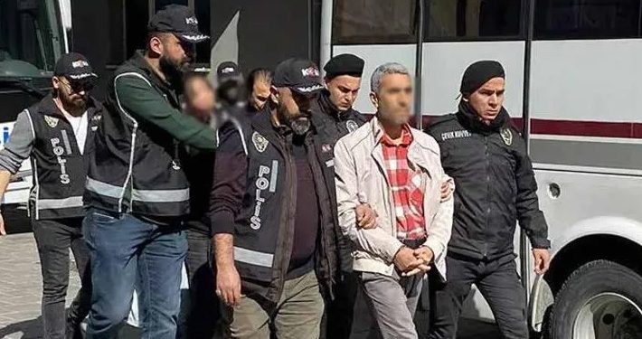 İzmir merkezli ‘soykırım’ operasyonunda 30 tutuklama
