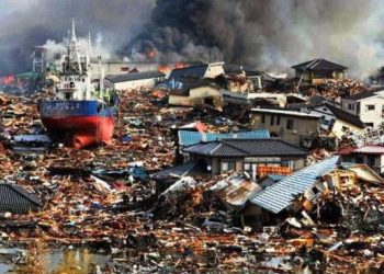 Japonya'da 9 büyüklüğündeki depremde hayatını kaybedenler anıldı