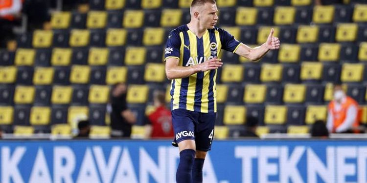 Jorge Jesus'un vazgeçilmezi Attilla Szalai!