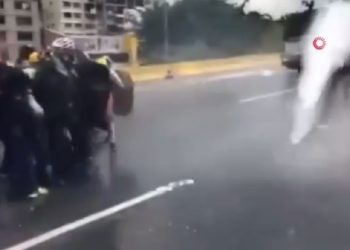 Kenya'da gösteriler büyüyor: Çok sayıda kişi gözaltına alındı!