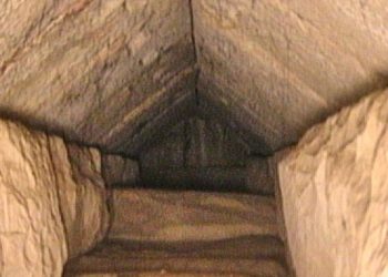 Keops Piramidi’nin içinde yeni bir gizli geçit keşfedildi