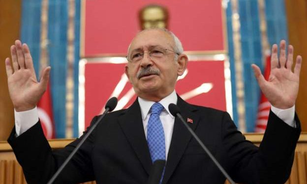CHP Genel Başkanı ve Millet İttifakı Cumhurbaşkanı Adayı Kemal Kılıçdaroğlu partisinin haftalık grup toplantısında yaptığı konuşmaya, "Bu kürsüye veda etmek için buradayım" sözleriyle başladı.