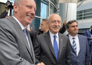Millet İttifakı'nın Cumhurbaşkanı adayı CHP Genel Başkanı Kemal Kılıçdaroğlu, bugün Memleket Partisi Genel Başkanı ve 100 bin imza toplayarak Cumhurbaşkanı adayı olmaya hak kazanan Muharrem İnce ile bir araya geldi.