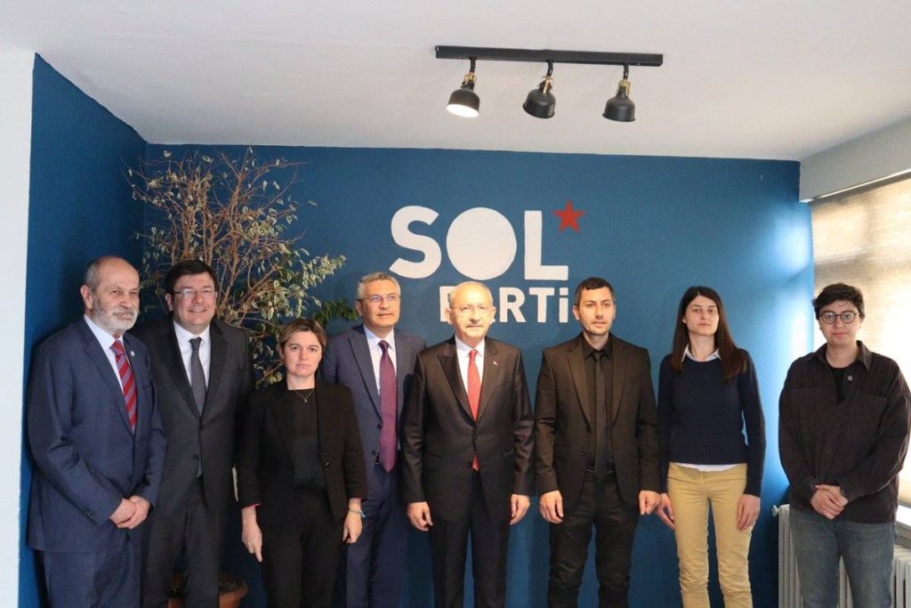 Kılıçdaroğlu, SOL Parti Başkanlar Kurulu Üyesi Önder İşleyen ile bir araya geldi