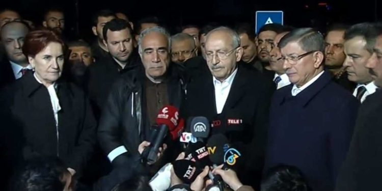 Kılıçdaroğlu Şanlıurfa'da konuştu: Bir pompayı getirmek için saatlerce beklenir mi? Bu nasıl bir devlet yönetimi?