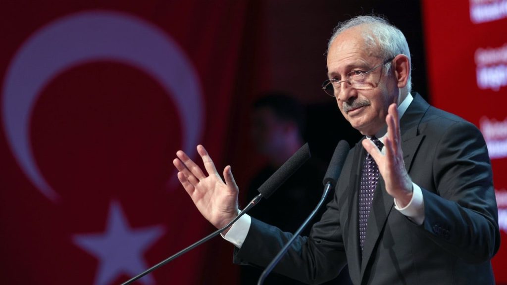 Kılıçdaroğlu'ndan İngilizce tweet: AB-Türkiye göçmen anlaşması tutumunu yineledi "Önce Türkiye"