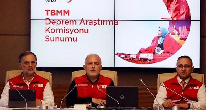 Kızılay Başkanı Kerem Kınık, neden istifa etmediğini böyle açıkladı: Kaotik bir ortam olur!