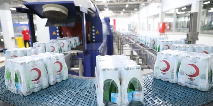 Kızılay İçecek işçilerin sendika hakkını da engelledi