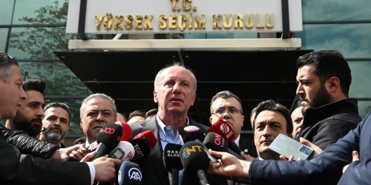 İYİ Parti Siyasi İşler Başkanı ve Genel Başkan Yardımcısı Koray Aydın, cumhurbaşkanlığına adaylığını açıklayan Memleket Partisi Genel Başkanı Muharrem İnce’ye ‘cumhurbaşkanı yardımcısı görevinin teklif edilebileceğini’ söyledi: “Niye olmasın; olabilir.”