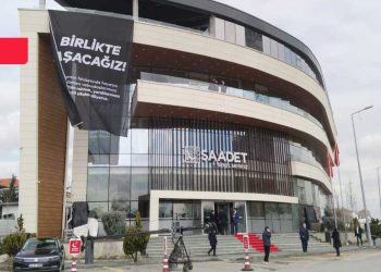 Kulis: Kemal Kılıçdaroğlu'nun adaylığını Temel Karamollaoğlu duyuracak