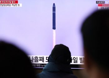 Kuzey Kore kıtalararası balistik füze denemesi yaptı