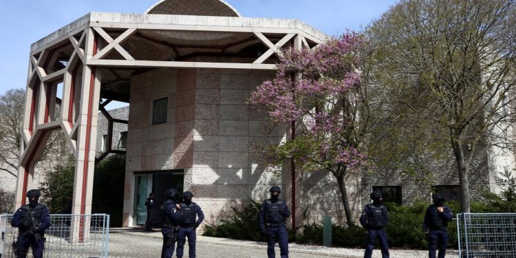 Lizbon'daki İsmaili mezhebinin merkezinde saldırı: İki kişi bıçaklanarak öldürüldü
