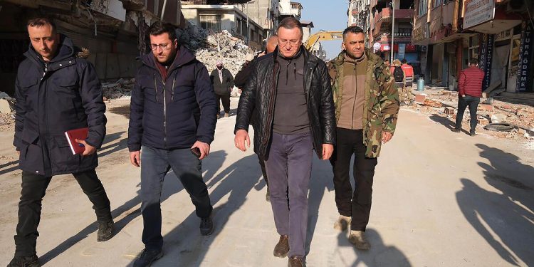 Lütfü Savaş’tan ‘adaylık’ yanıtı: Kendimi vatan haini ilan ederim