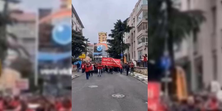 MATA Otomotiv işçileri, şirket hissedarı Kaşlıoğlu'nun bürosunun önünde eylem yaptı