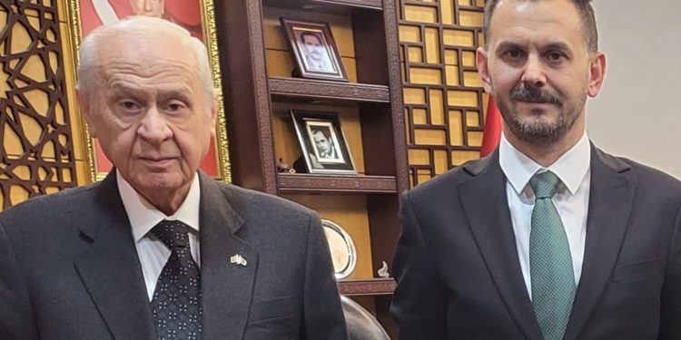 MHP’den milletvekili aday adayı olan Hüseyin Ekşi: Bank Asya’ya 5 TL yatıranı ihraç ettik