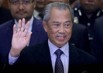 Malezya'da eski başbakan Muhyiddin'in hakkındaki yolsuzluk davası başlıyor