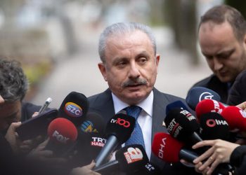 Meclis Başkanı Şentop: ‘Erdoğan’ın adaylığında hukuken sorun yok’