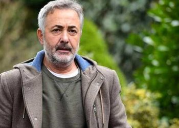 Mehmet Aslantuğ TRT dizisinden neden ayrıldığını açıkladı: “Böyle olursa bizle çalışamaz” diyen bir kibir içinde...
