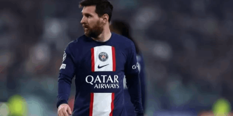 Messi PSG'de kalacak mı? Kulüpten ilk açıklama geldi