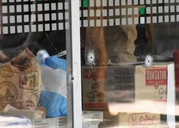 Messi'nin eşi Roccuzzo'nun ailesine ait süpermarkete silahlı saldırı; Messi'ye tehdit notu bırakıldı!