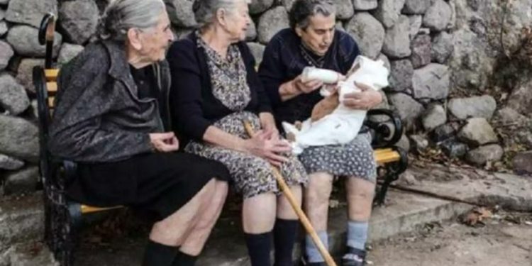 'Midillili dayanışma nineleri'nin yaşayan son üyesi de hayatını kaybetti